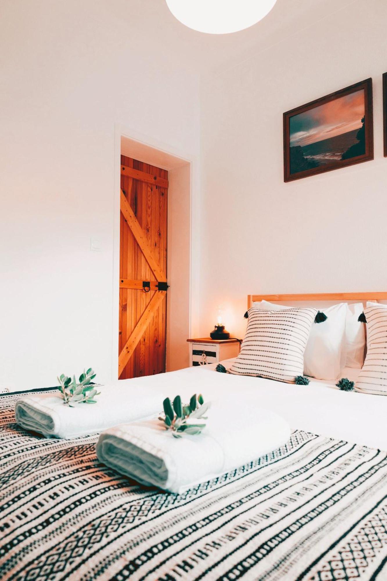 Um Lugar Ao Sol Beach House Azenhas Do Mar Синтра Экстерьер фото